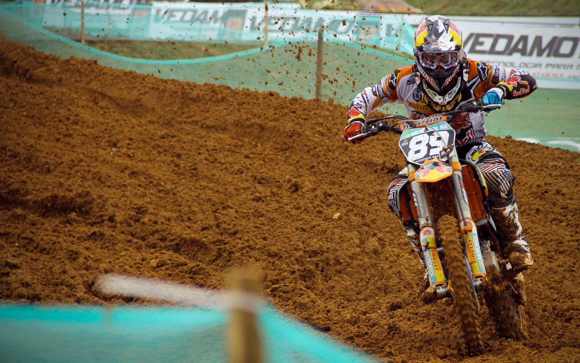 “球场趣闻：明星场外的小趣事”，明星打球