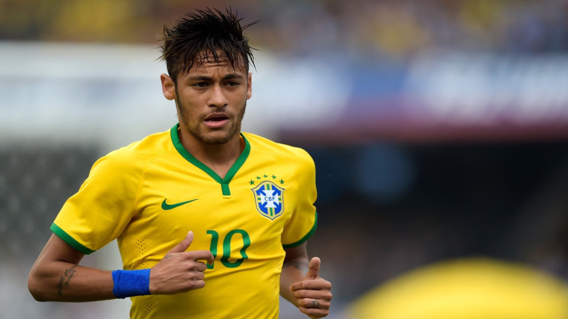 开云体育 kaiyun sports-最受关注：王强表现抢眼，荣获本场最佳球员称号！，足球运动员王强